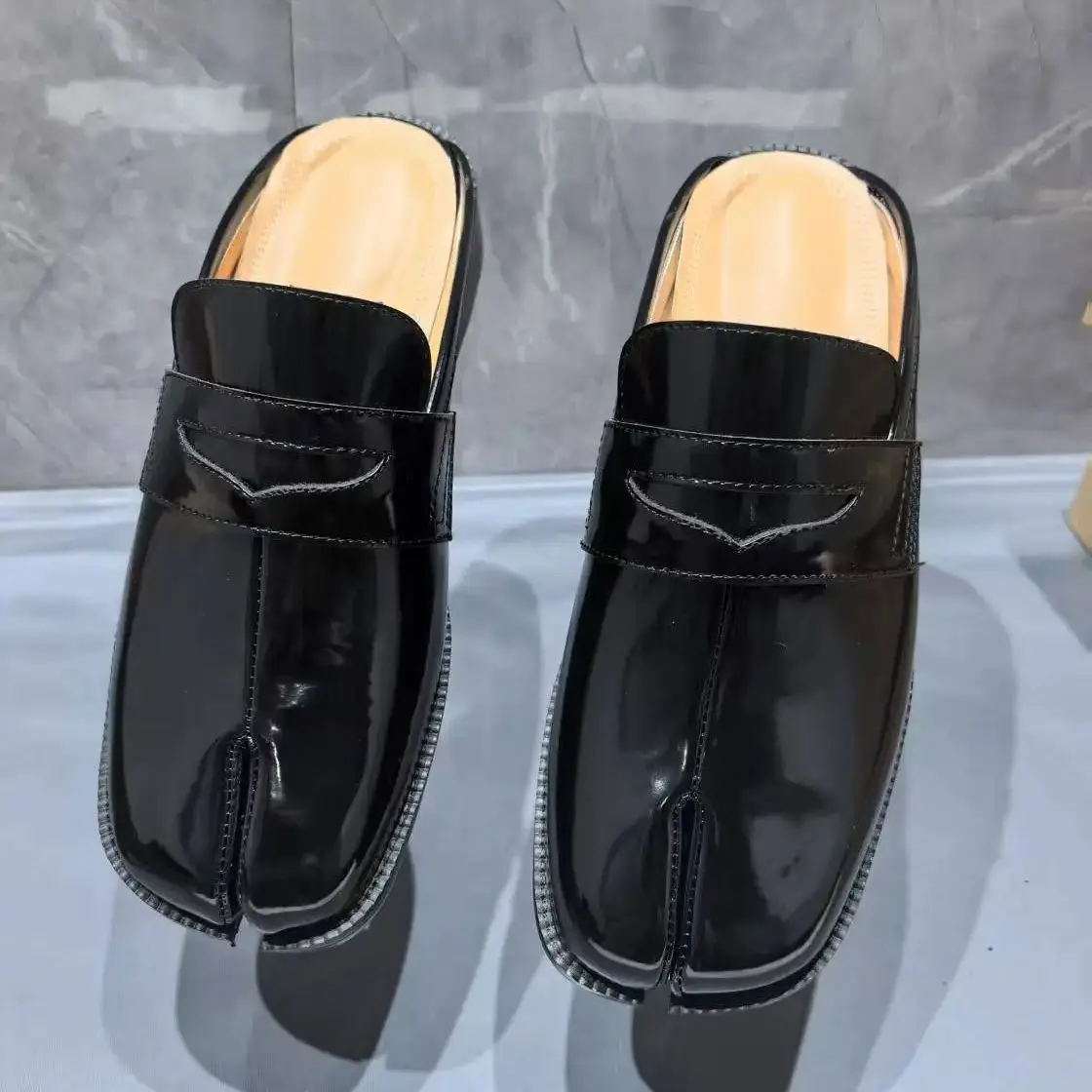 Split Toe Tabi Men's Slippers  - Men Shoes Brand review and price